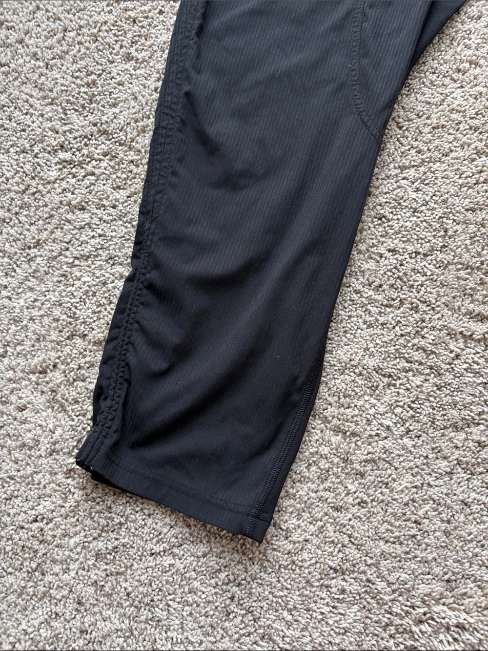 Lululemon Mid-rise Dance Studio Cropped - Picture 2 of 9